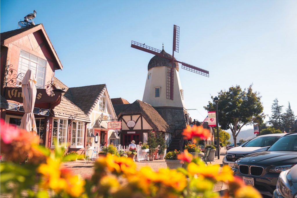 如畫般仙境！加州景點「丹麥村」SOLVANG 簡直歐洲童話小鎮