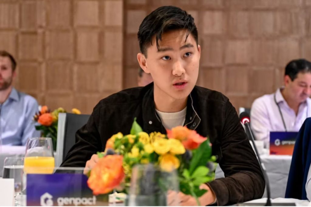MIT 輟學，華裔年輕人 Alexandr Wang 25 歲就當上最年輕億萬富翁，大家都在討論到底他有什麼過人的特質？