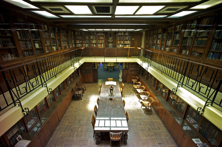 The Philosophical Research Society Library
