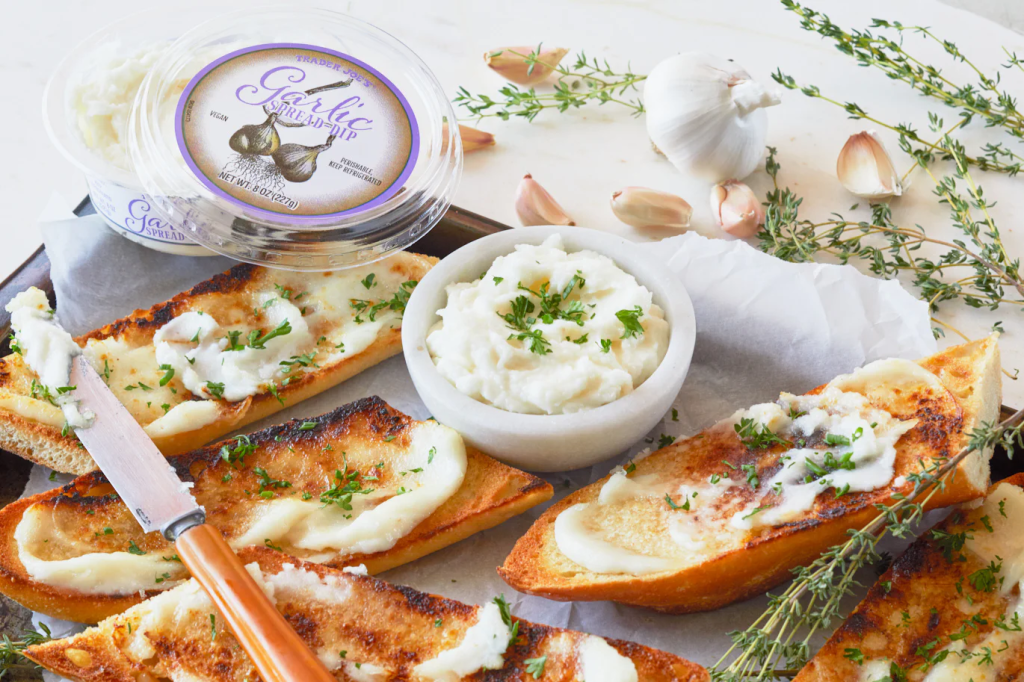 garlic spread with bread slices