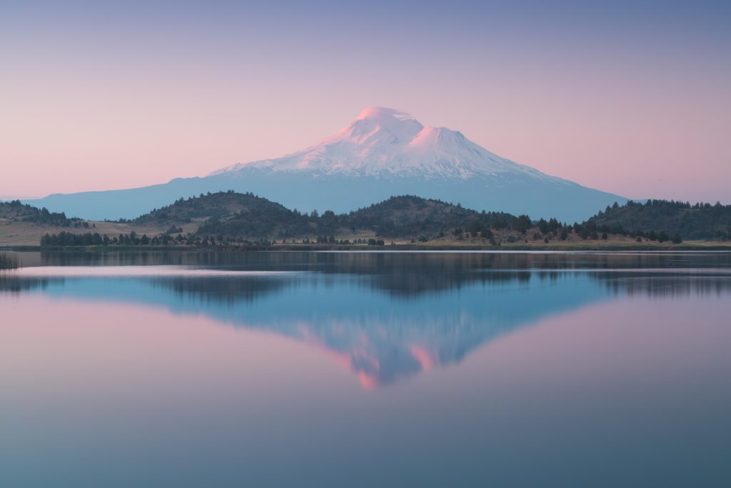 沙斯塔山  Mt.Shasta 倒影