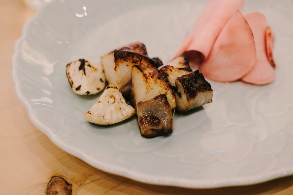炭烤味噌黑鱈魚佐大頭菜 Grilled Miso Black Cod and New Season Turnip