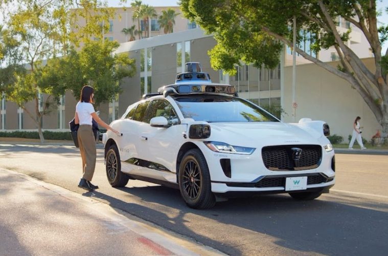 waymo 無人駕駛車