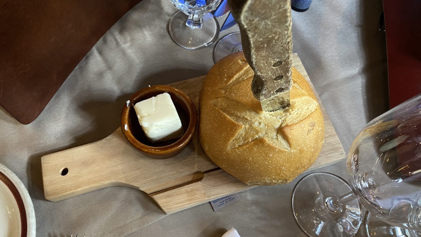 House of Prime Rib bread (Photo Credit: Kat Tu)